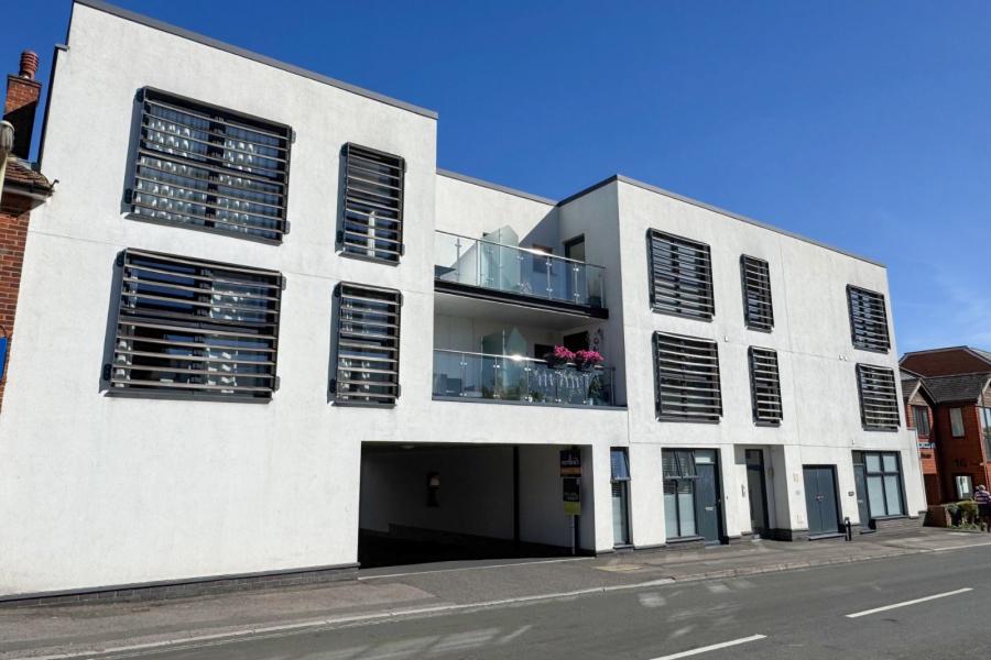2 bedroom apartment for sale