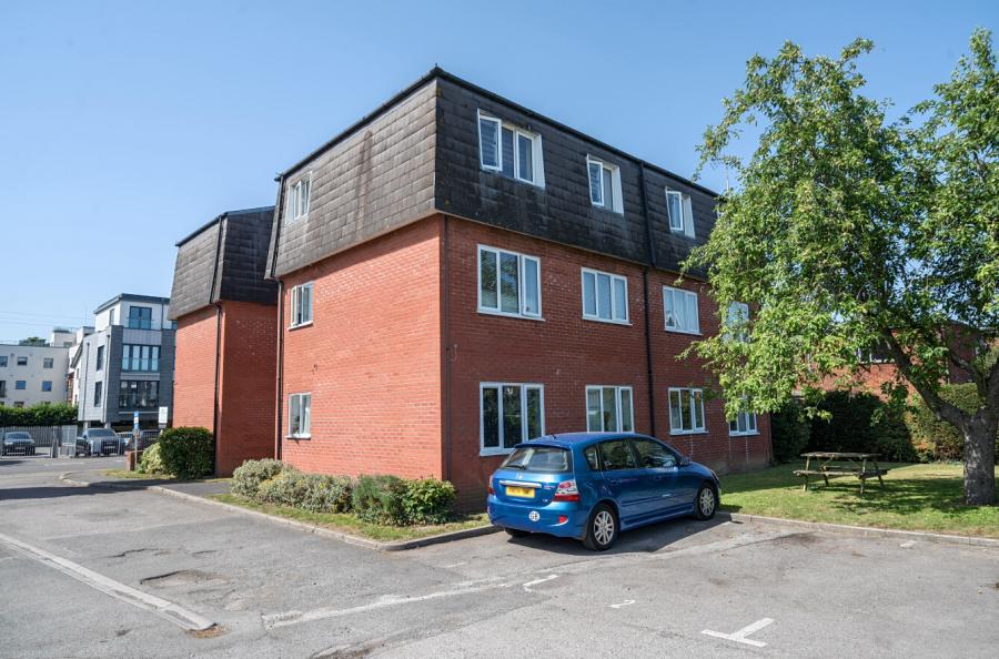 1 bedroom apartment for sale