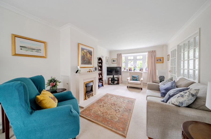3 bedroom  terraced house for sale