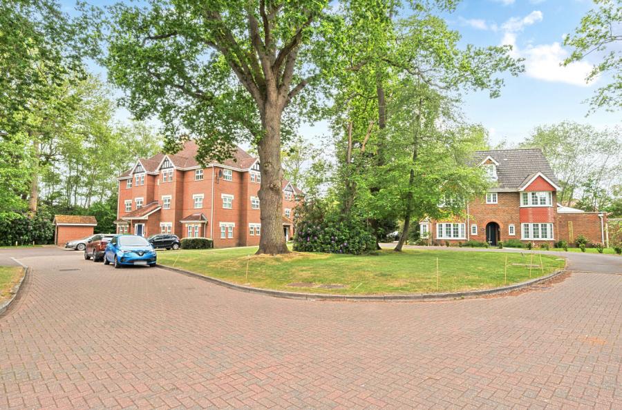 2 bedroom apartment for sale