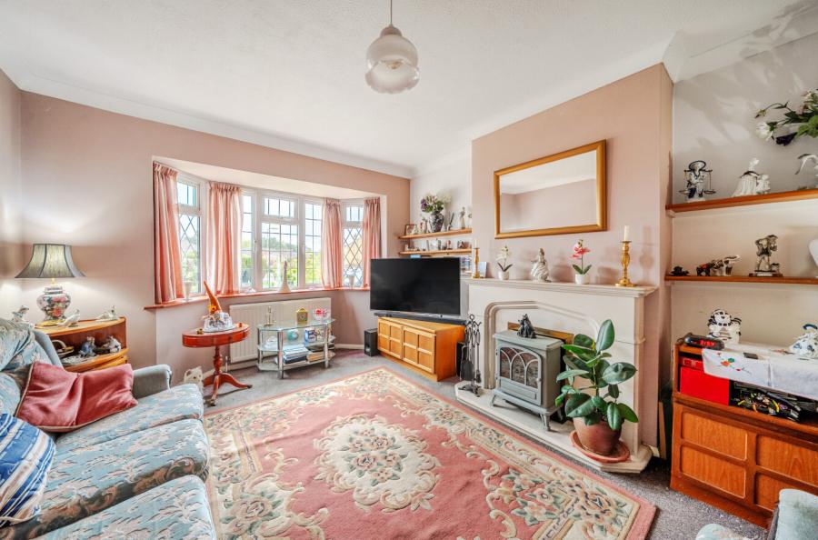 3 bedroom  semi-detached house for sale