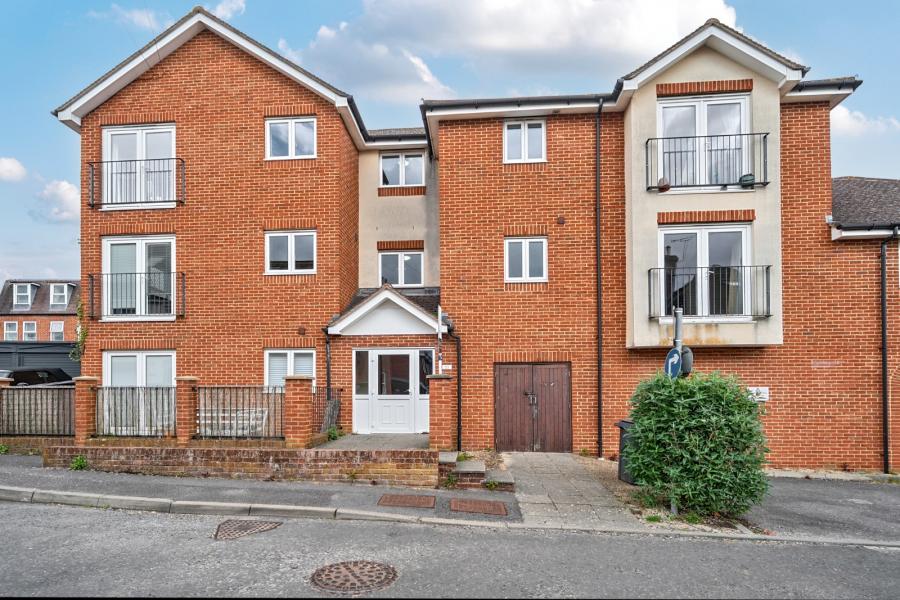 2 bedroom apartment for sale