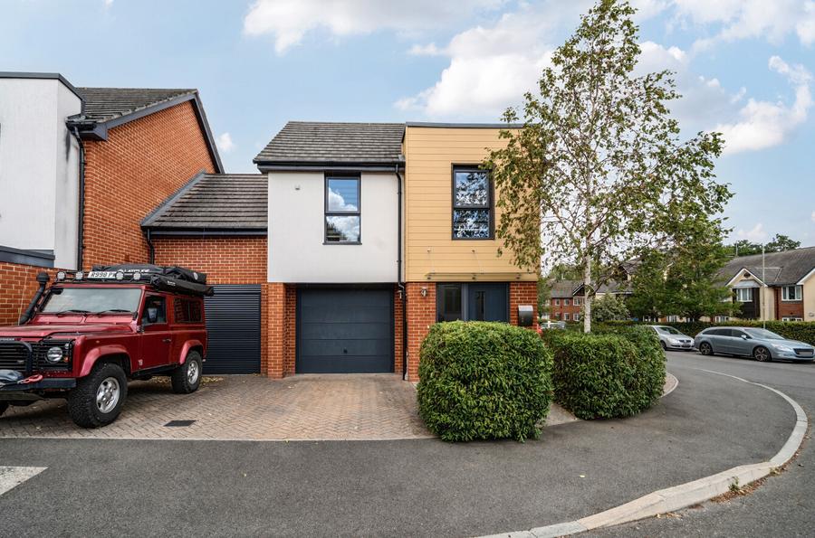 2 bedroom house for sale