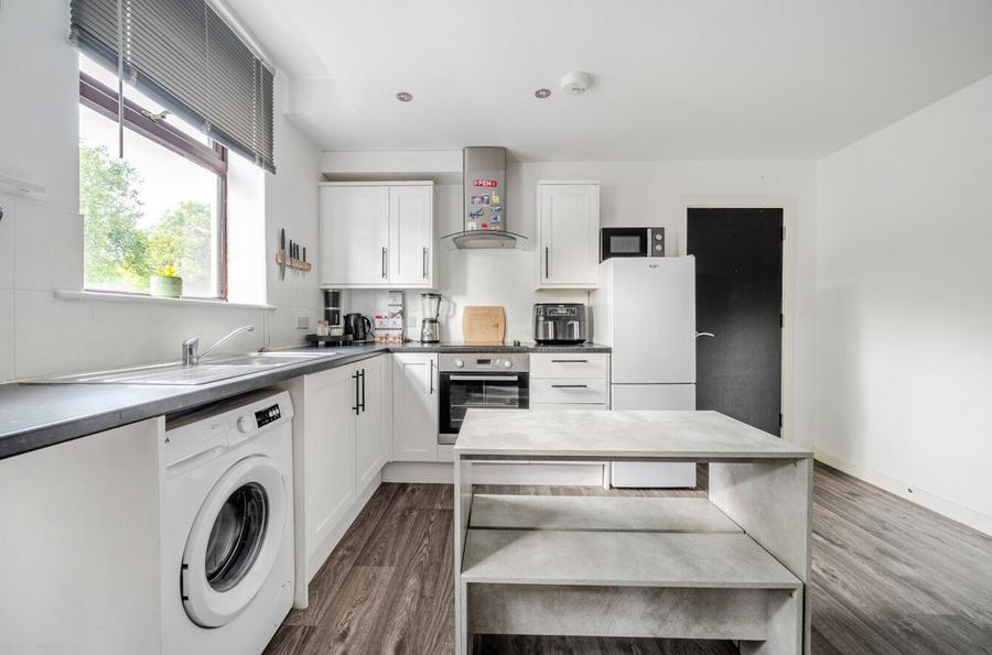 2 bedroom apartment to rent