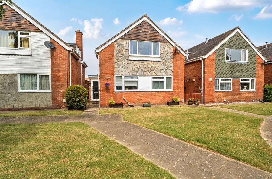 4 bedroom  detached house for sale