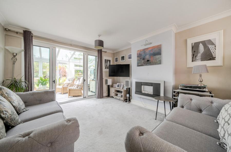 4 bedroom  detached house for sale