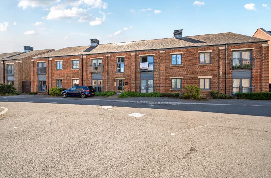 1 bedroom apartment for sale