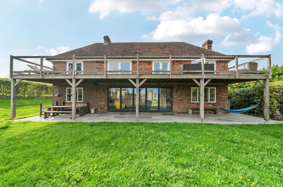 5 bedroom house to rent