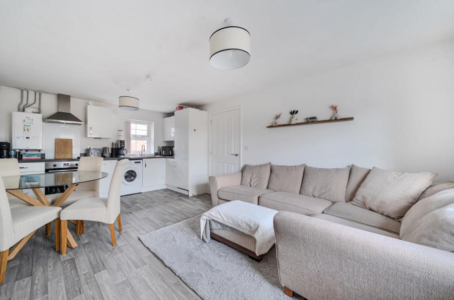 2 bedroom house to rent