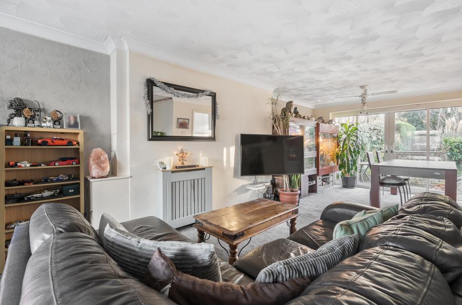 3 bedroom  semi-detached house for sale