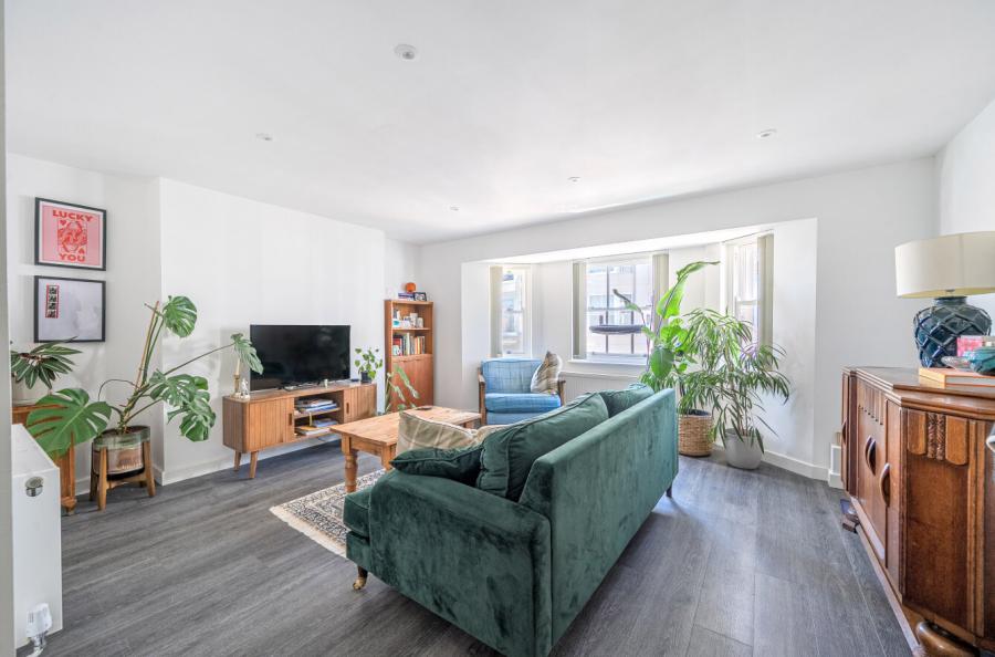 3 bedroom apartment for sale