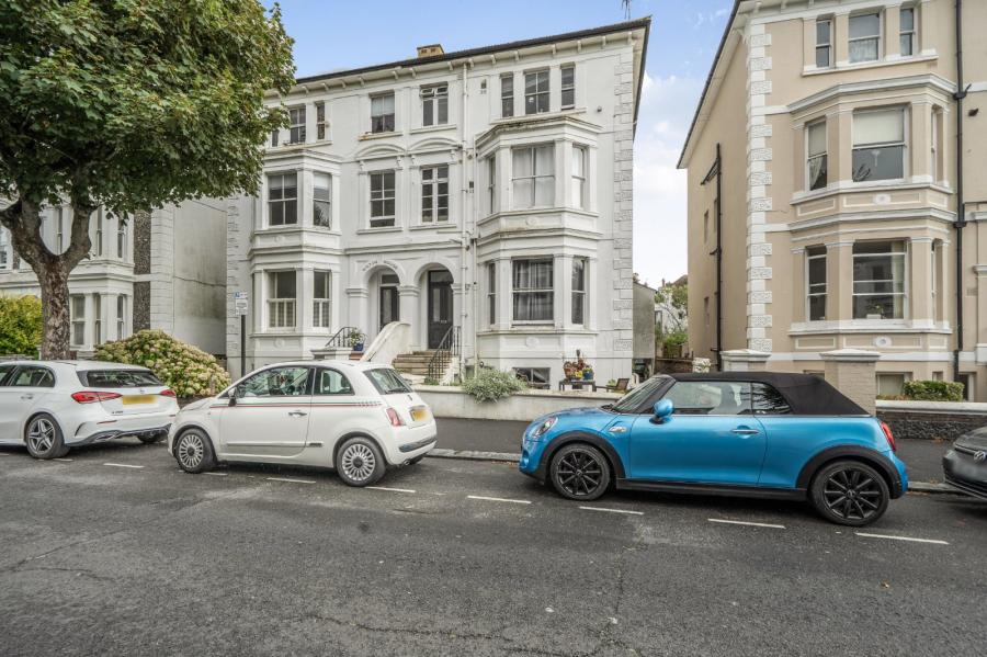 1 bedroom apartment for sale
