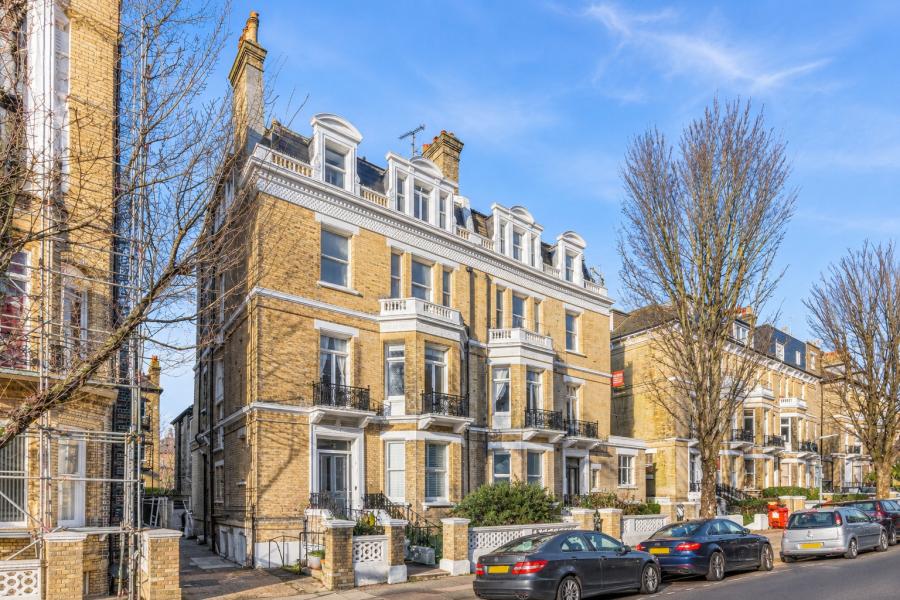 1 bedroom apartment for sale