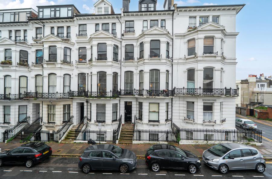 1 bedroom apartment for sale