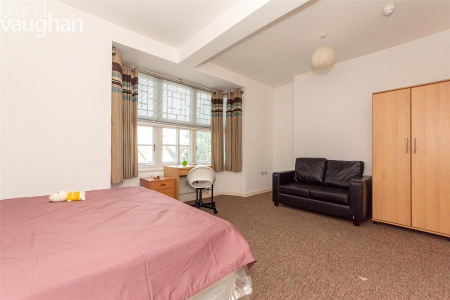 13 bedroom  detached house for sale