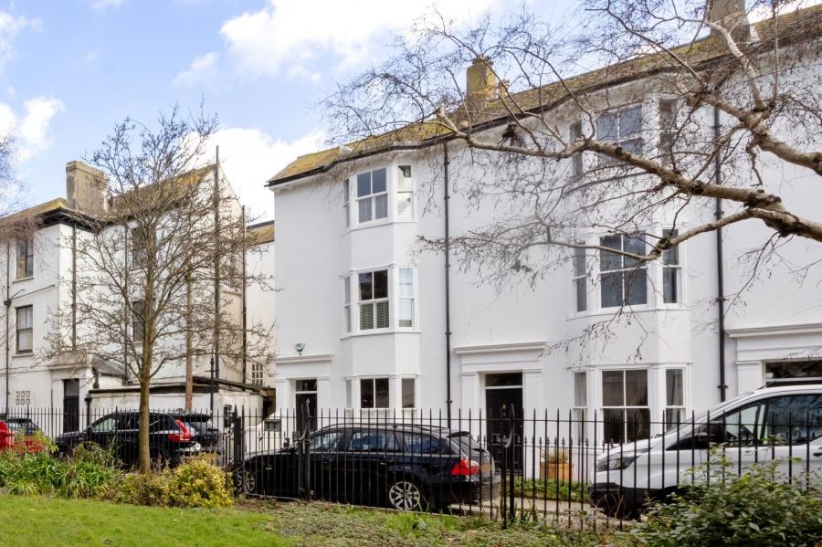 5 bedroom house for sale