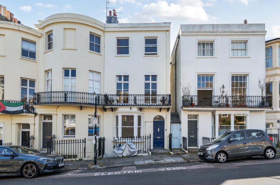 1 bedroom apartment for sale