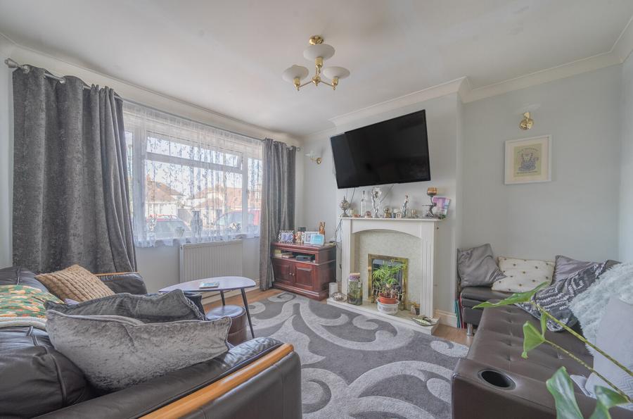 3 bedroom  semi-detached house for sale
