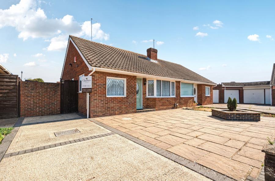 2 bedroom  semi-detached bungalow for sale