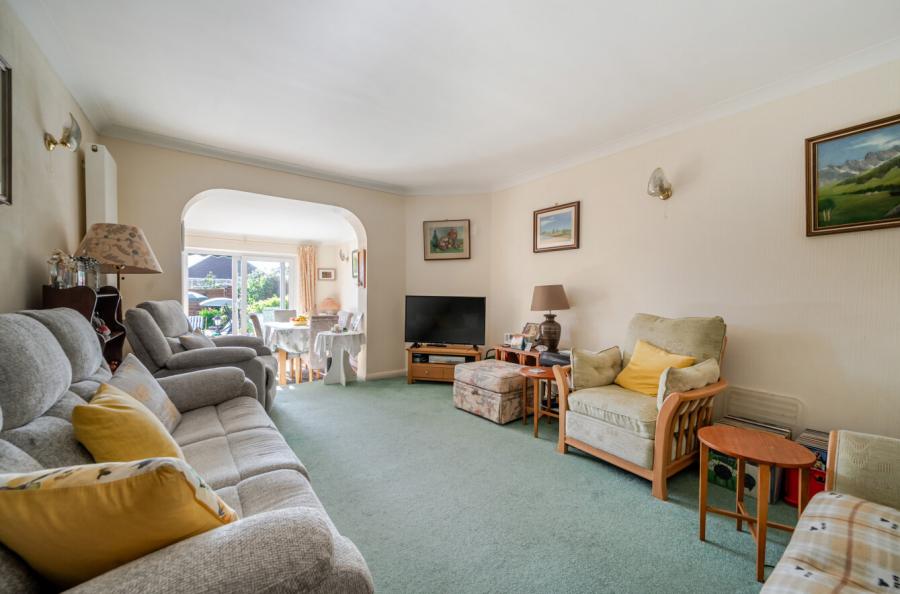 4 bedroom  semi-detached bungalow for sale