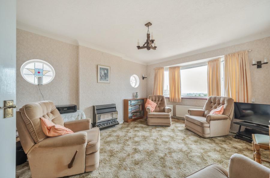 4 bedroom  detached house for sale