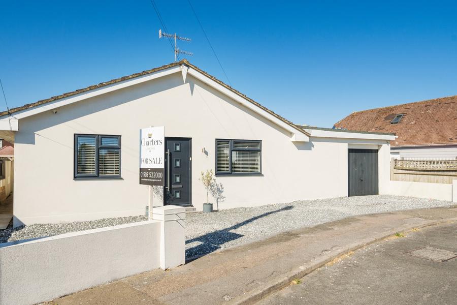 3 bedroom  detached bungalow for sale