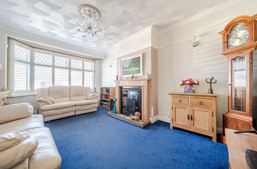 2 bedroom  semi-detached bungalow for sale