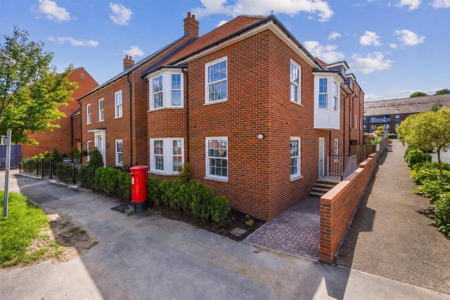 1 bedroom apartment for sale