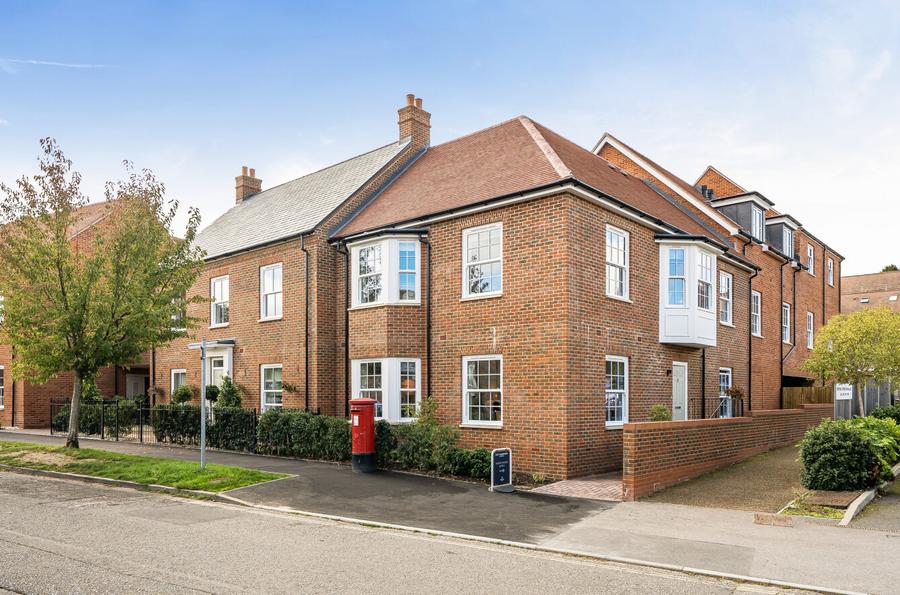 1 bedroom apartment for sale