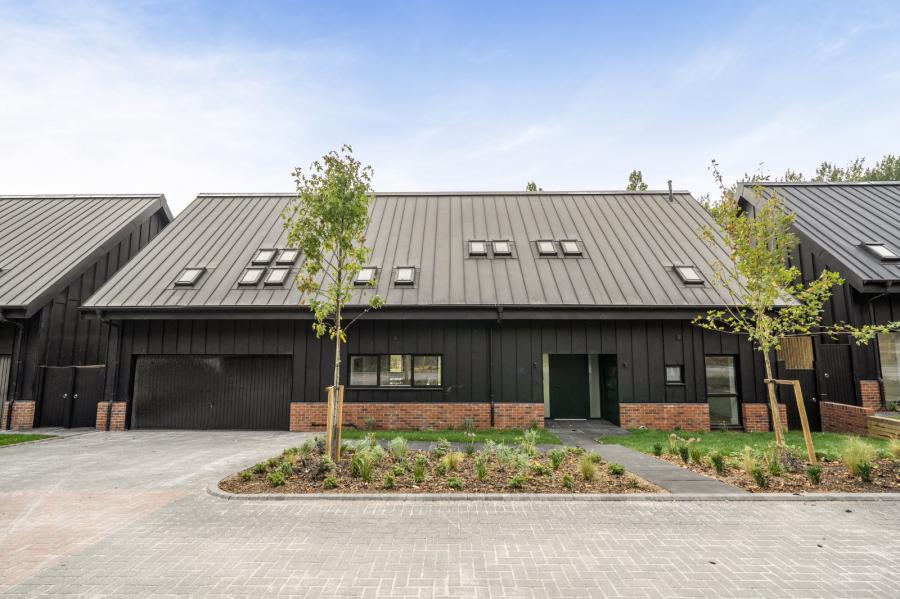 4 bedroom  detached house for sale