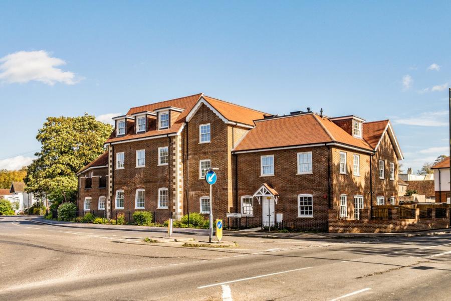 2 bedroom apartment for sale