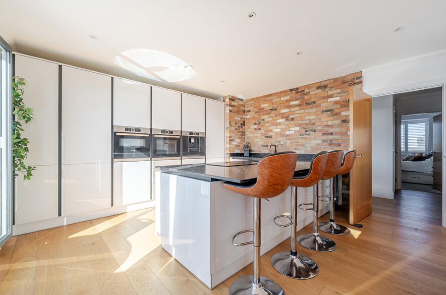 2 bedroom apartment to rent