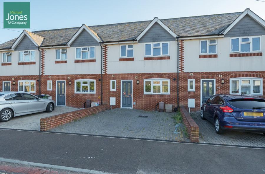 3 bedroom terraced house to rent