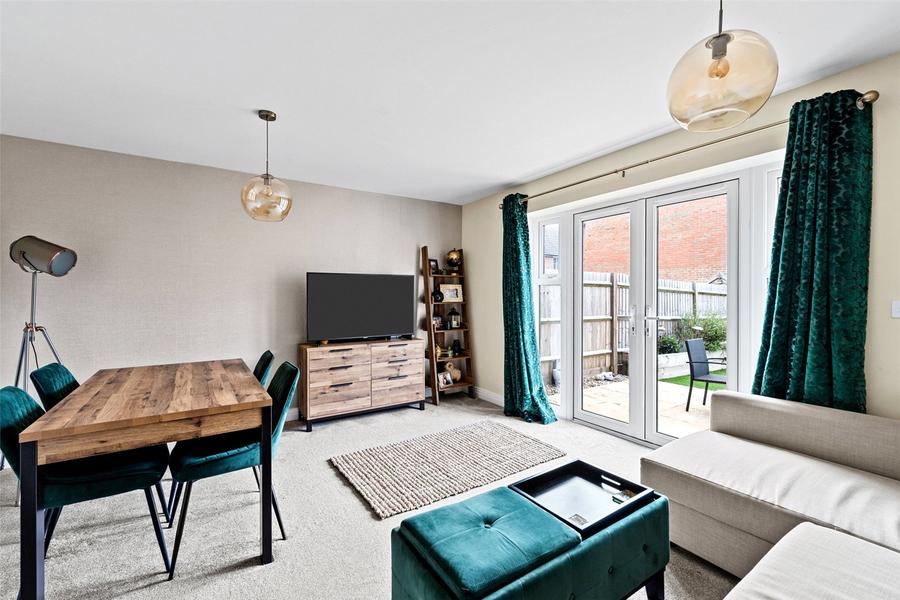 2 bedroom  terraced house to rent