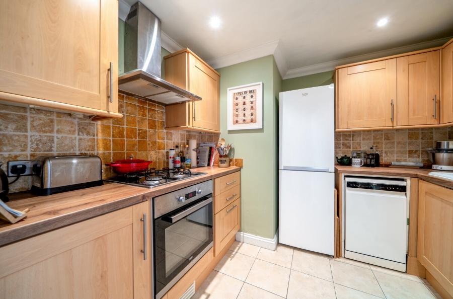 2 bedroom house to rent