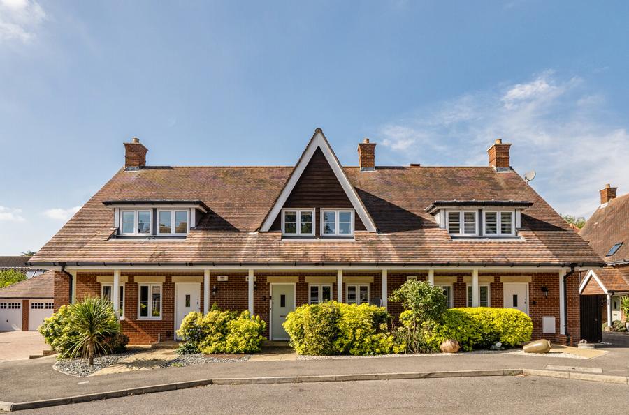 3 bedroom  terraced house to rent