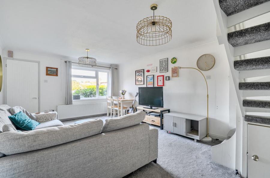 2 bedroom house for sale