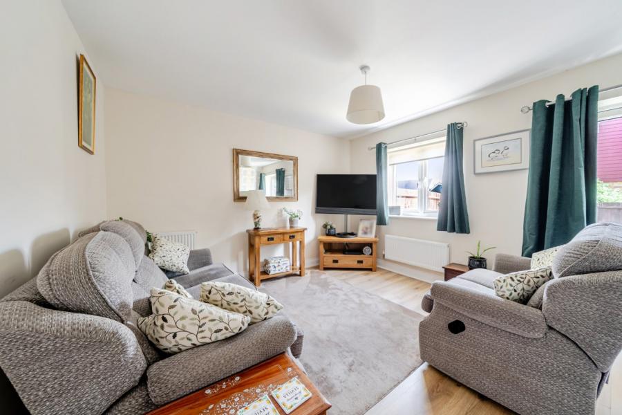 3 bedroom  terraced house for sale