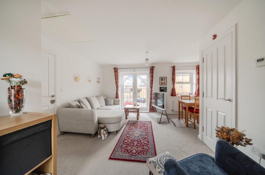2 bedroom house for sale