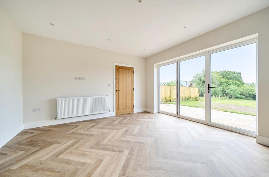 4 bedroom  detached house for sale