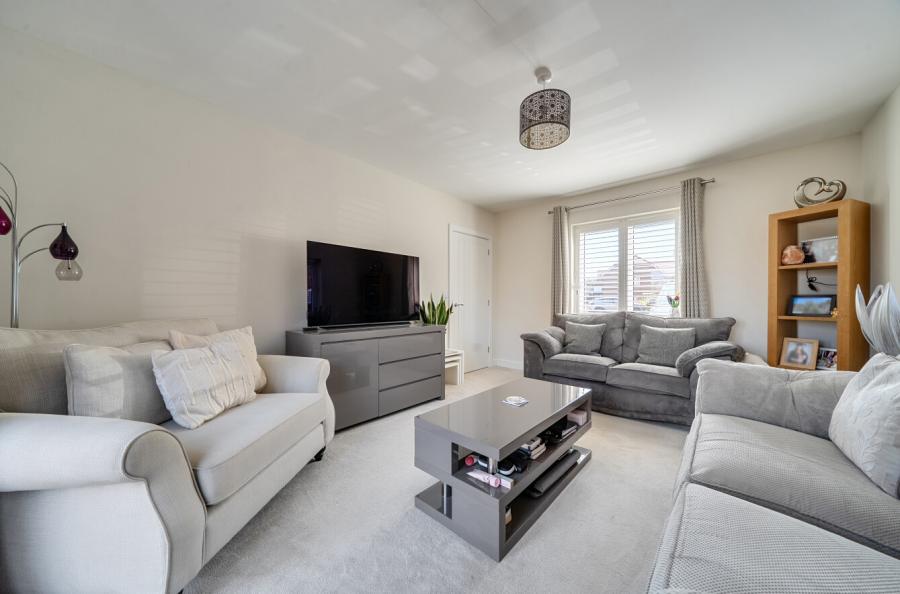4 bedroom  detached house for sale