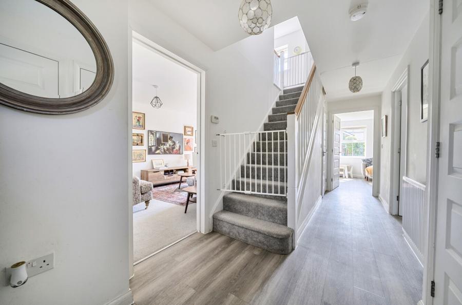 4 bedroom  detached house for sale