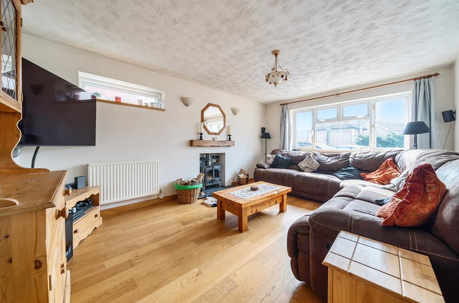 4 bedroom  detached house for sale