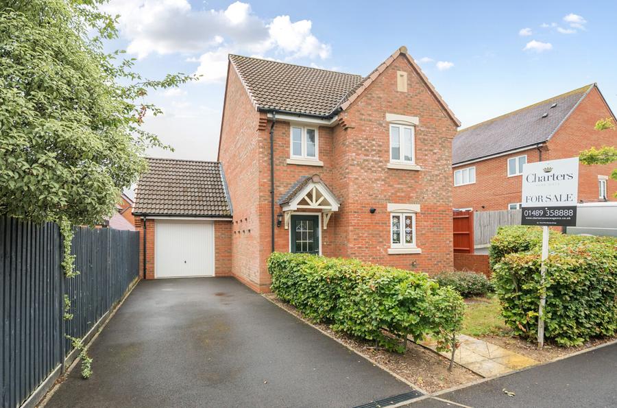 3 bedroom  detached house for sale