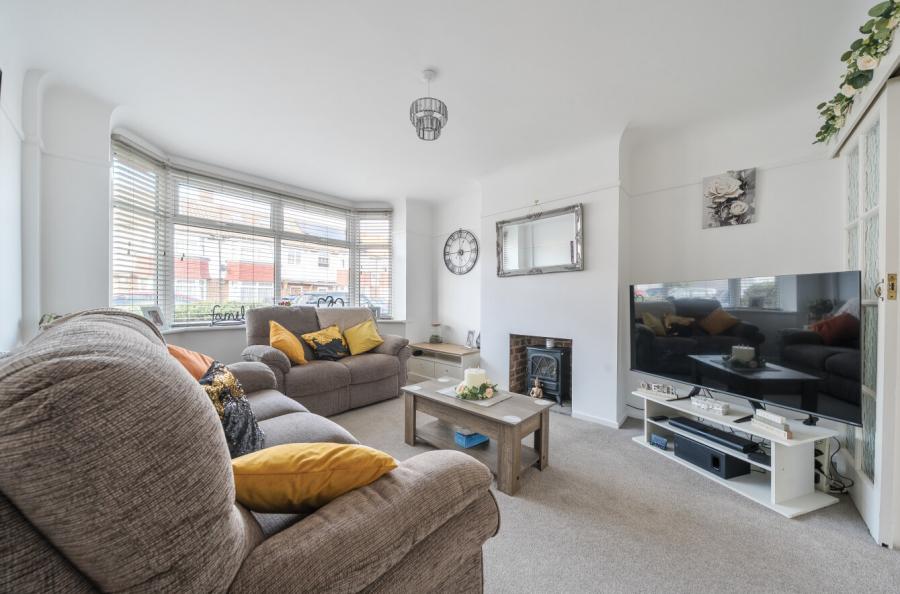 3 bedroom  terraced house to rent