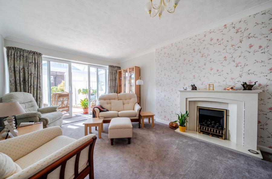 2 bedroom  semi-detached bungalow for sale