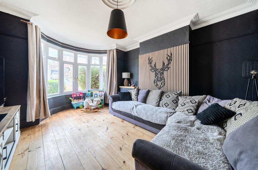 3 bedroom  semi-detached house for sale
