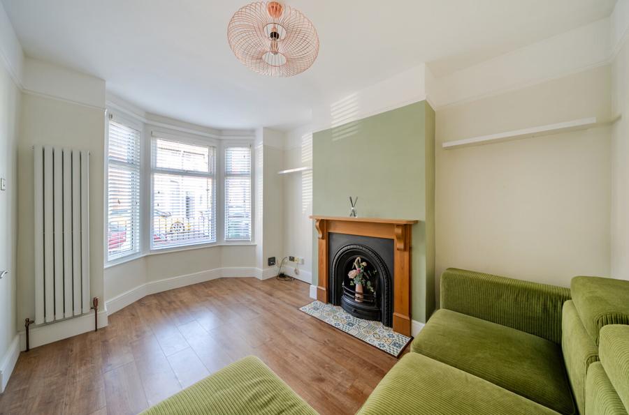 3 bedroom  terraced house for sale