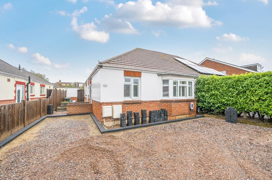 2 bedroom  semi-detached bungalow for sale