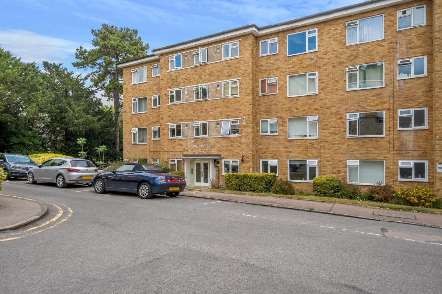 2 bedroom apartment for sale